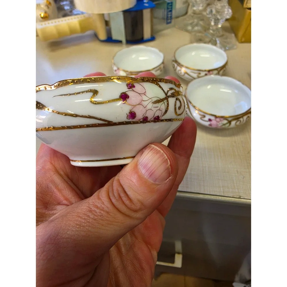 Vintage Hand Painted Japan Porcelain Nut Bowls Salt Cellars Gold Moriage Set 5